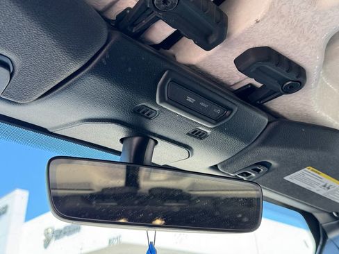 Used 2020 Jeep Wrangler Unlimited Sahara image 23