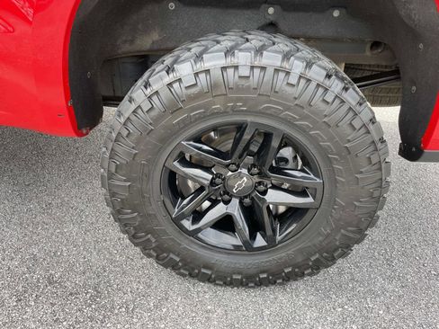 Used 2020 Chevrolet Silverado 1500 LT Trail Boss image 11