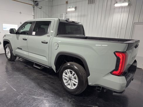 New 2026 Toyota Tundra SR5 w/ SR5 Convenience Package AWD/4WD image 2