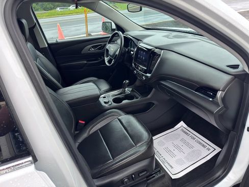 Used 2020 Chevrolet Traverse LT w/ LPO, Floor Liner Package AWD/4WD image 30