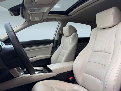 Used 2022 Honda Accord EX-L image 5