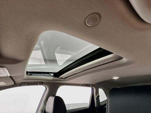 Used 2025 Honda CR-V EX-L image 4