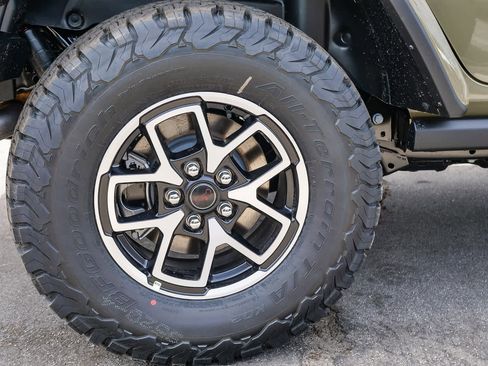 New 2026 Jeep Wrangler Unlimited Rubicon AWD/4WD image 8