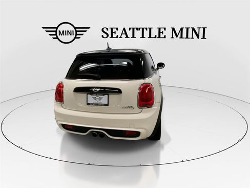 Used 2017 MINI Cooper S image 10