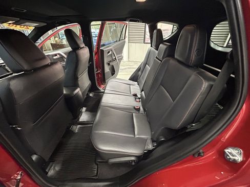 Used 2016 Toyota RAV4 SE image 49
