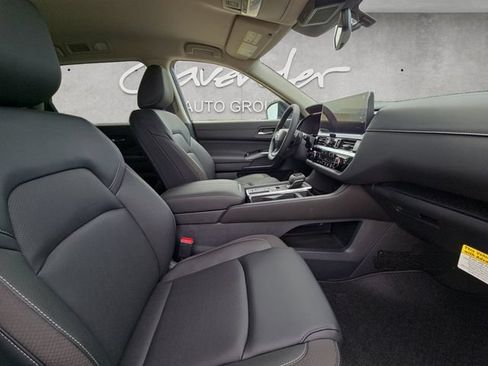 New 2026 Nissan Pathfinder SL FWD image 24