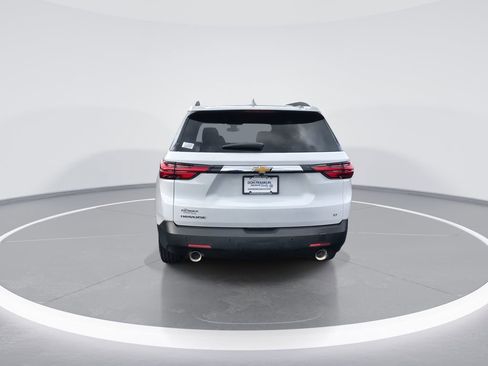 Used 2023 Chevrolet Traverse LT FWD image 7