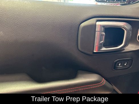 Used 2024 Jeep Wrangler Rubicon image 6