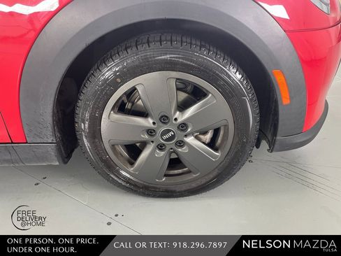 Used 2022 MINI Cooper 4-Door Hardtop image 14