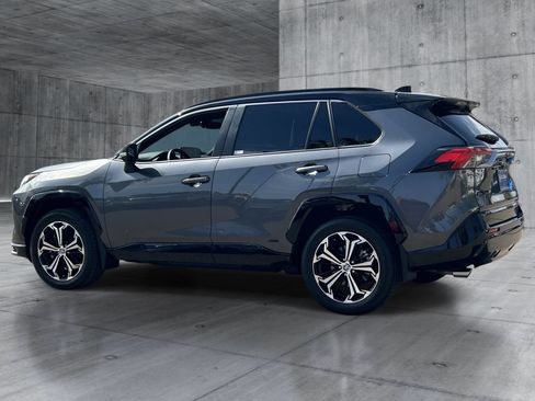 Used 2025 Toyota RAV4 XSE AWD/4WD image 3