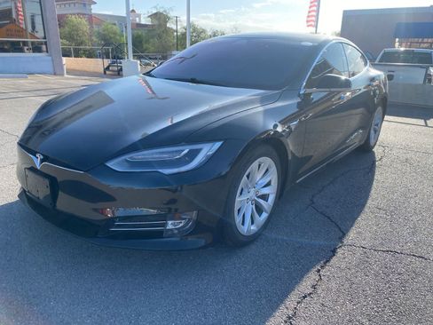 Used 2018 Tesla Model S 75D AWD/4WD image 1