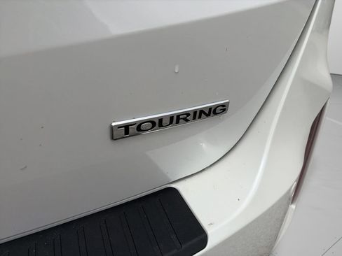 New 2026 Honda Odyssey Touring image 24
