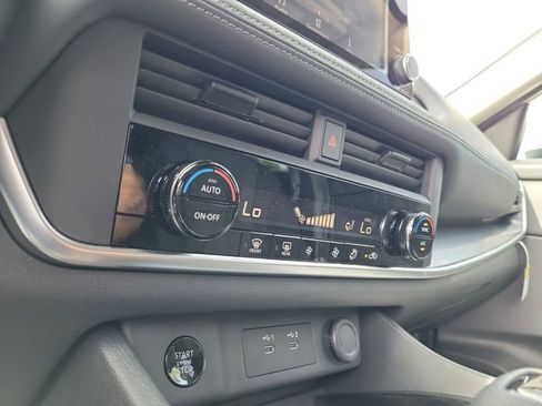 New 2026 Nissan Rogue SV FWD image 17