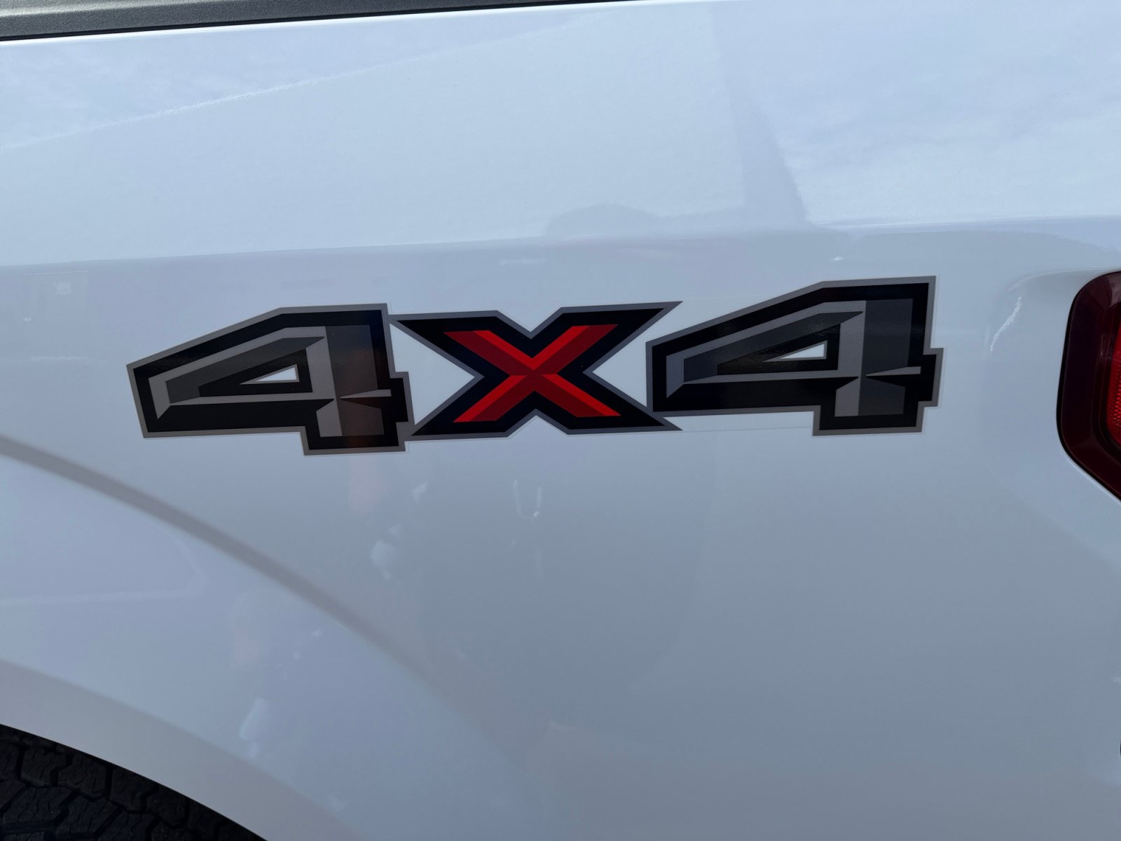 Used 2018 Ford F150 XLT w/ Equipment Group 301A Mid AWD/4WD image 16