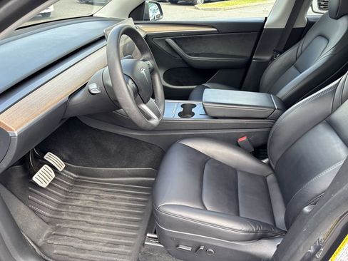 Used 2023 Tesla Model Y Performance AWD/4WD image 12