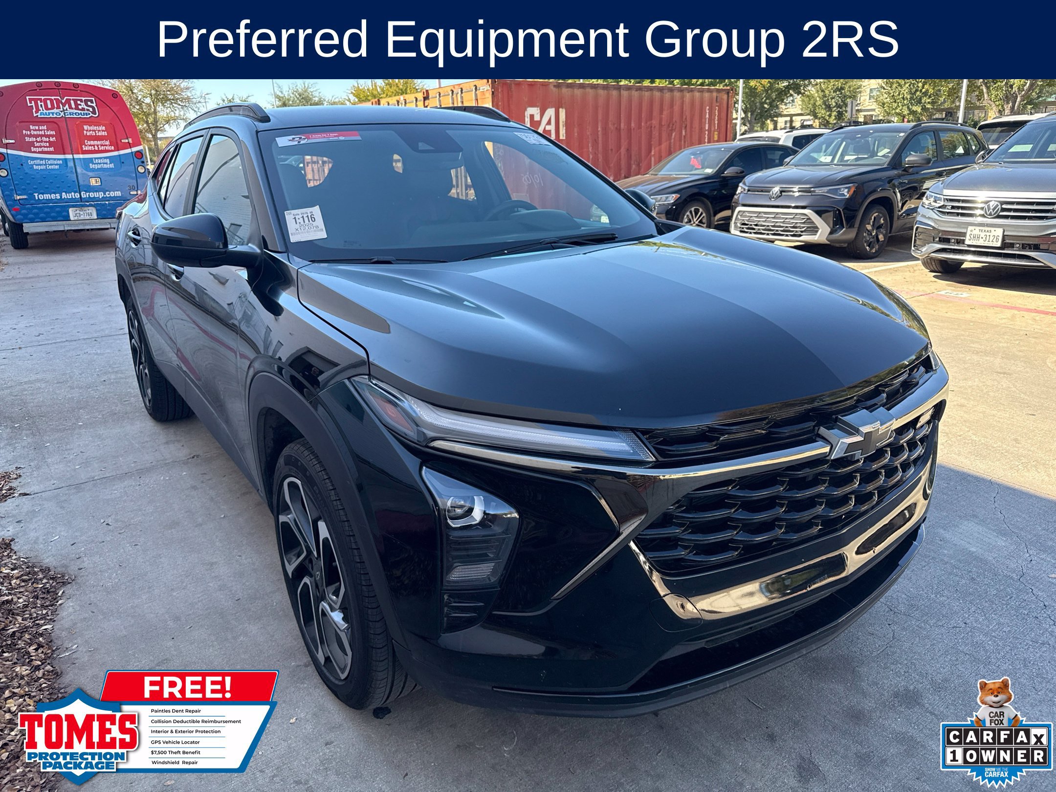 Used 2025 Chevrolet Trax RS FWD image 1