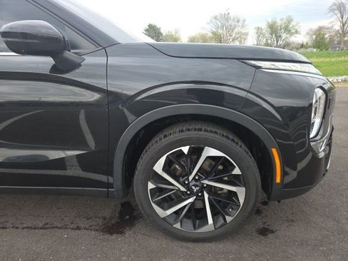 Used 2022 Mitsubishi Outlander SE image 4