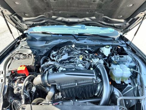 Used 2024 Ford Mustang Coupe RWD image 18