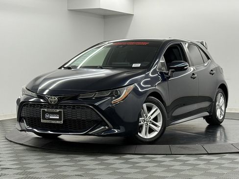 Used 2019 Toyota Corolla SE image 2