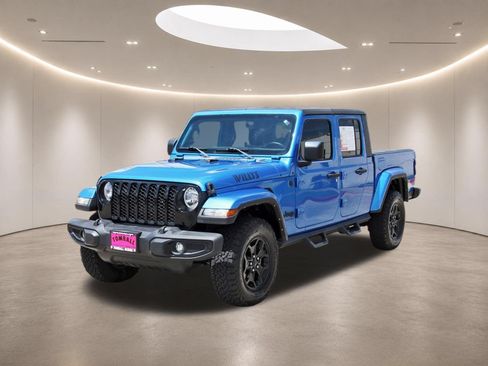 Used 2022 Jeep Gladiator Sport AWD/4WD image 3
