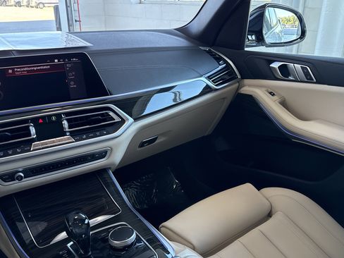 Used 2021 BMW X5 sDrive40i w/ Convenience Package image 52