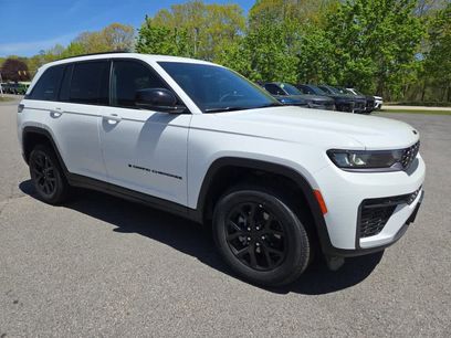 New 2026 Jeep Grand Cherokee Altitude