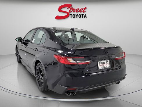 New 2026 Toyota Camry SE w/ Convenience Package FWD image 2