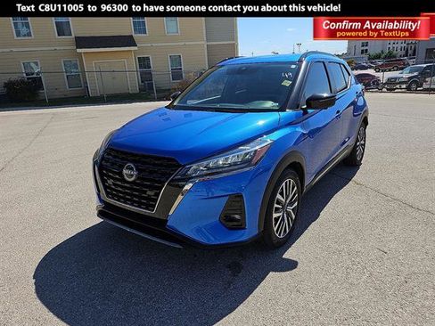 Used 2024 Nissan Kicks SR image 1