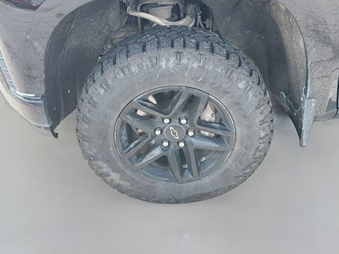 Used 2020 Chevrolet Silverado 1500 Custom Trail Boss w/ Custom Convenience Package AWD/4WD image 14