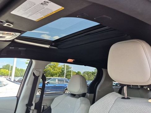 Certified 2025 Toyota Sienna Platinum AWD/4WD image 10