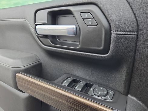 Used 2020 Chevrolet Silverado 1500 LT w/ All-Star Edition image 11