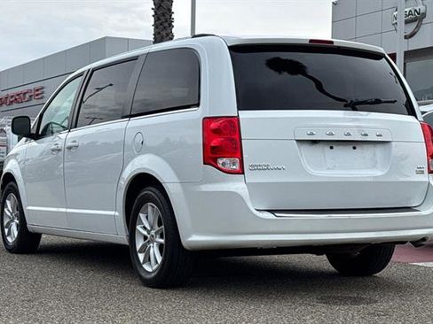 Used 2019 Dodge Grand Caravan SXT image 6