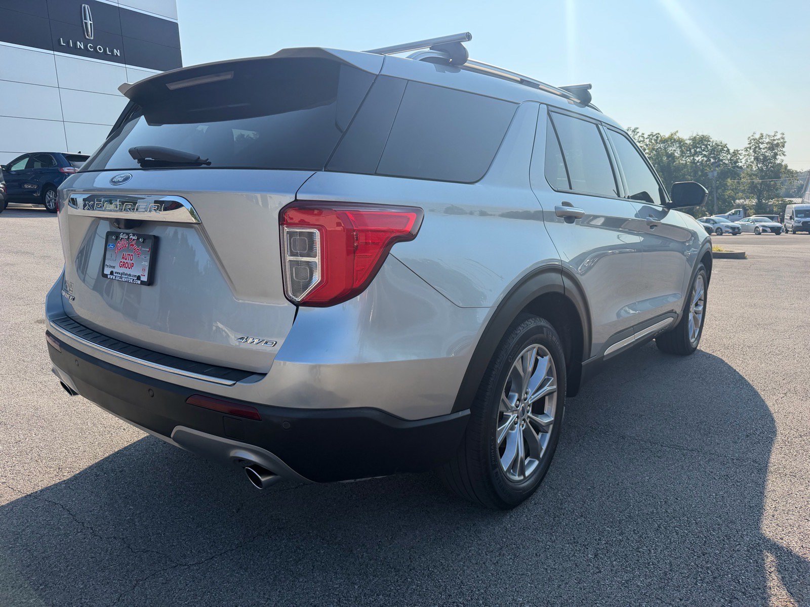 Used 2022 Ford Explorer Limited AWD/4WD image 15