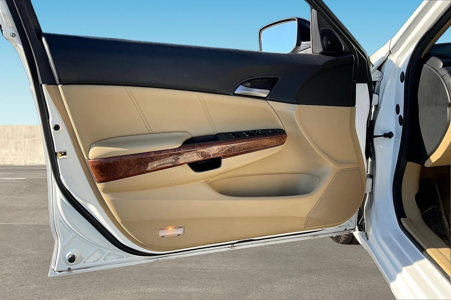 Used 2012 Honda Accord EX-L image 19
