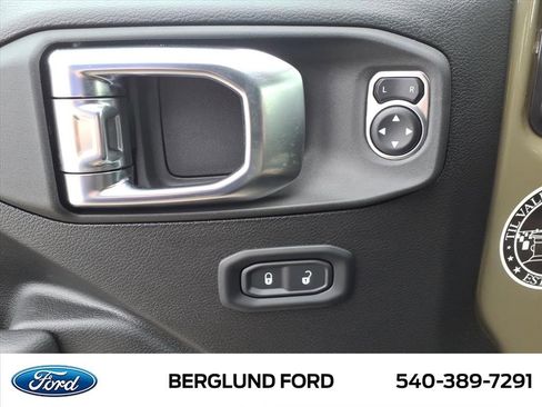 Used 2026 Jeep Wrangler Sport AWD/4WD image 18