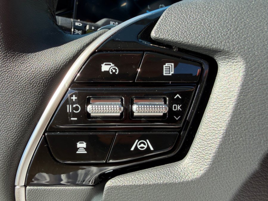 Used 2024 Kia Niro Wave FWD image 16