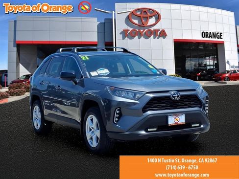 Used 2021 Toyota RAV4 LE FWD image 1