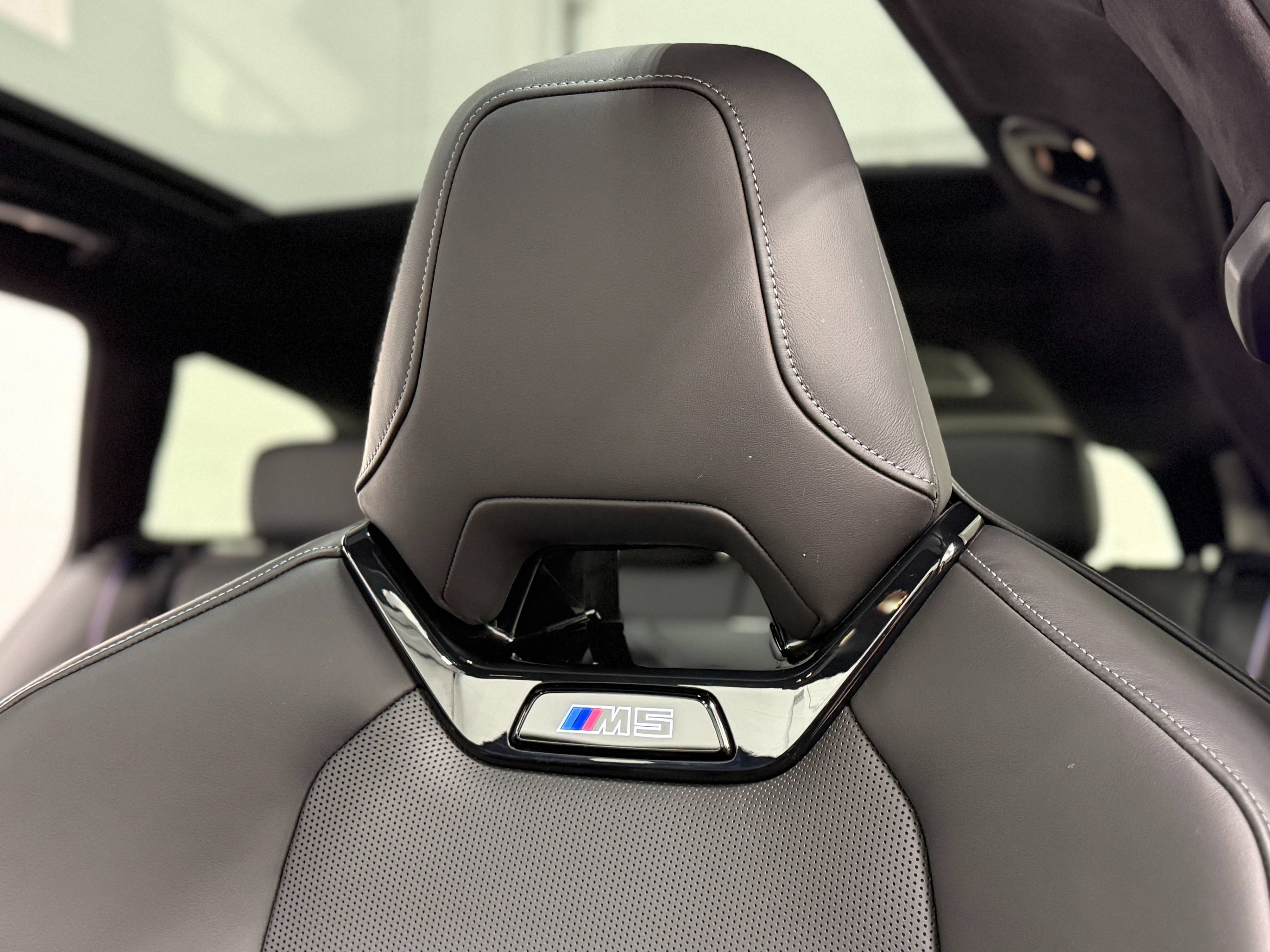 Used 2025 BMW M5 Touring AWD/4WD image 15