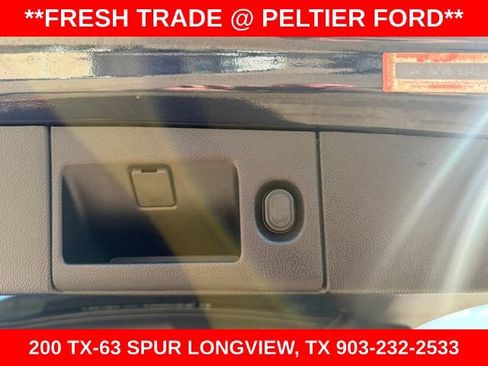 Used 2017 Chevrolet Tahoe LT w/ LT Signature Package RWD image 13