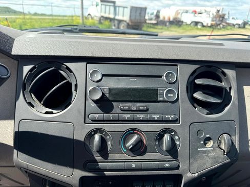 Used 2010 Ford F450 4x4 Regular Cab Super Duty image 38