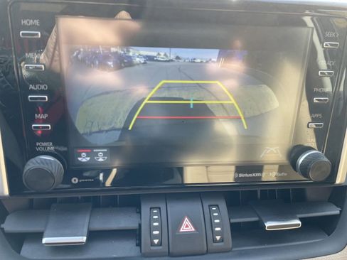 Used 2019 Toyota RAV4 Limited w/ Carpet Mat Package image 20