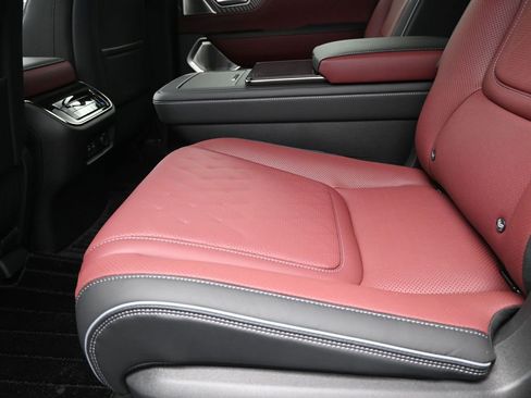 New 2026 INFINITI QX80 Autograph image 16