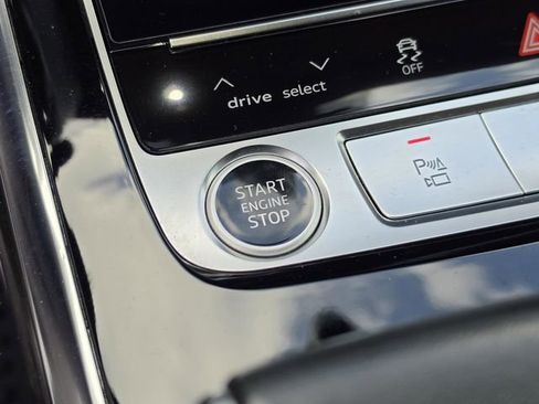 Used 2021 Audi Q7 3.0T Prestige w/ Prestige Package AWD/4WD image 38