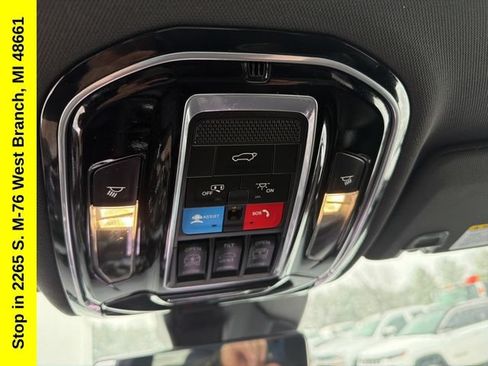 Used 2024 Jeep Grand Cherokee Overland w/ Advanced Protech Group III AWD/4WD image 28