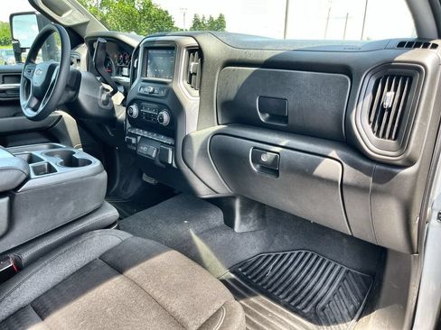 Used 2024 Chevrolet Silverado 2500 Custom w/ Custom Value Package AWD/4WD image 27