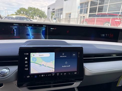 New 2026 Lincoln Nautilus Reserve w/ Jet Appearance Package AWD/4WD image 23