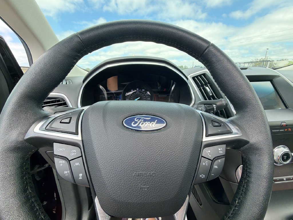 Used 2020 Ford Edge Titanium w/ Equipment Group 301A FWD image 29