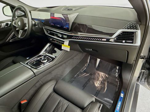 New 2026 BMW X6 M60i image 31