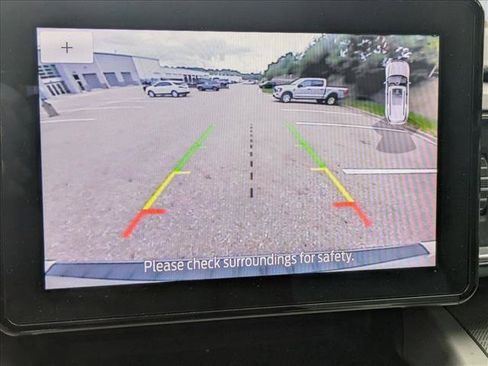 Used 2024 Ford Explorer XLT w/ Equipment Group 202A AWD/4WD image 13