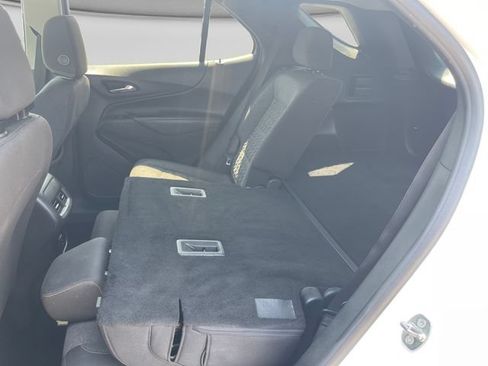 Used 2023 Chevrolet Equinox LT AWD/4WD image 14